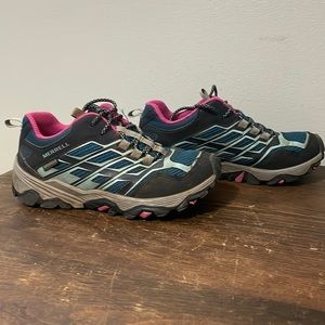 Merrell Moab FST Low Waterproof Shoes - kids size 1